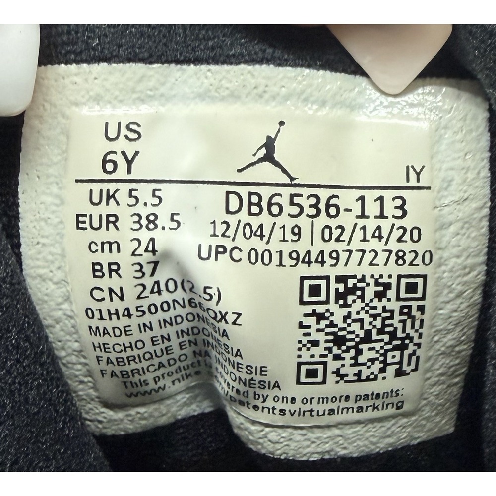 Air Jordan 13 Nike Retro GS 2020 Lucky Green DB6536-113 Youth Size 6Y - Picture 8 of 8